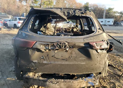 2018 Toyota Highlander Se from USA, damaged, VIN 5TDJZRFH8JS547690